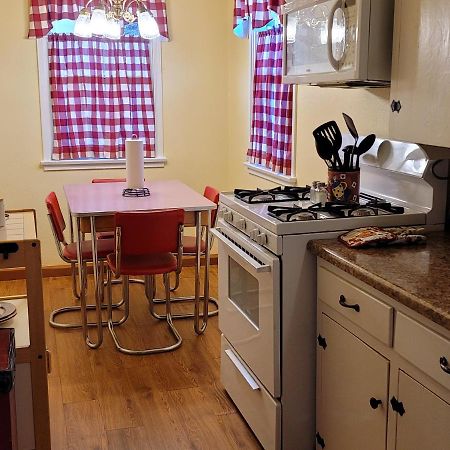 ביג בר לייק Hillcrest Suites & Cabins מראה חיצוני תמונה