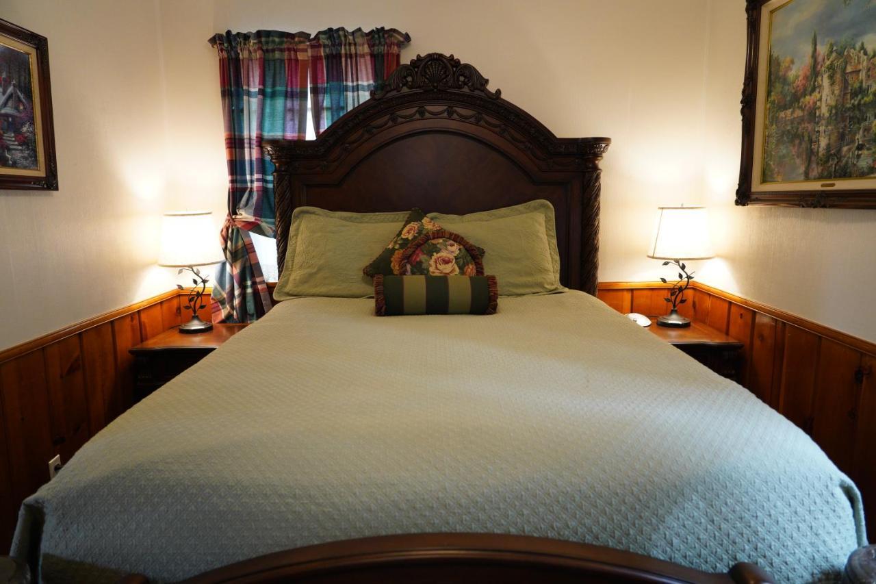 ביג בר לייק Hillcrest Suites & Cabins מראה חיצוני תמונה