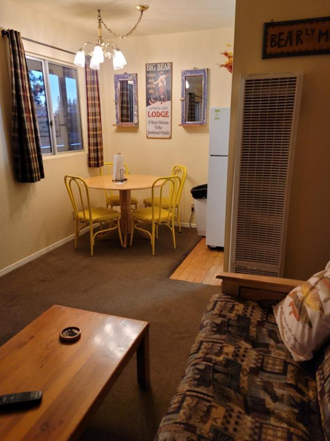 ביג בר לייק Hillcrest Suites & Cabins מראה חיצוני תמונה
