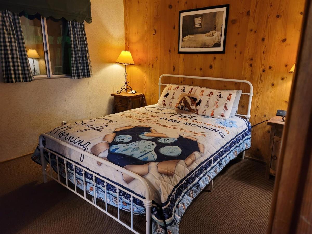 ביג בר לייק Hillcrest Suites & Cabins מראה חיצוני תמונה