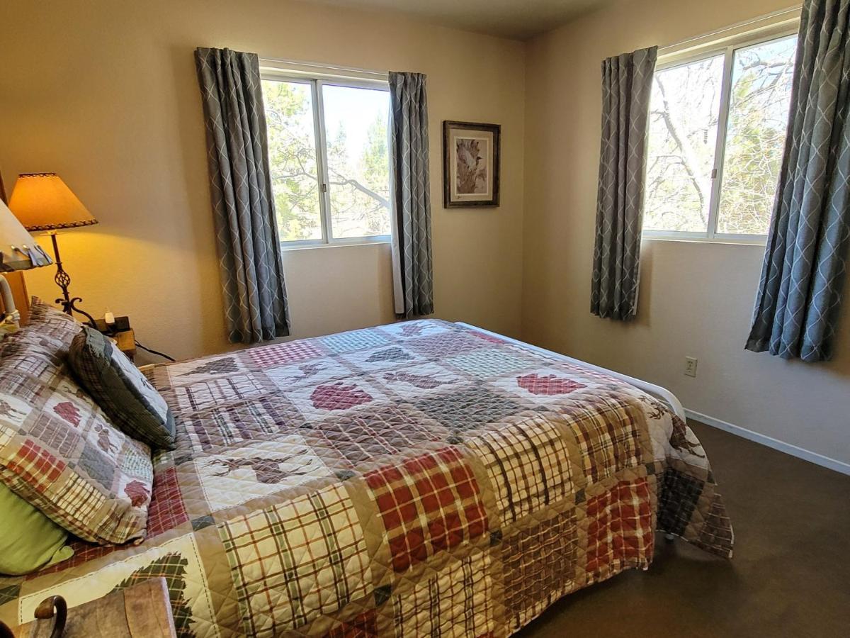 ביג בר לייק Hillcrest Suites & Cabins מראה חיצוני תמונה