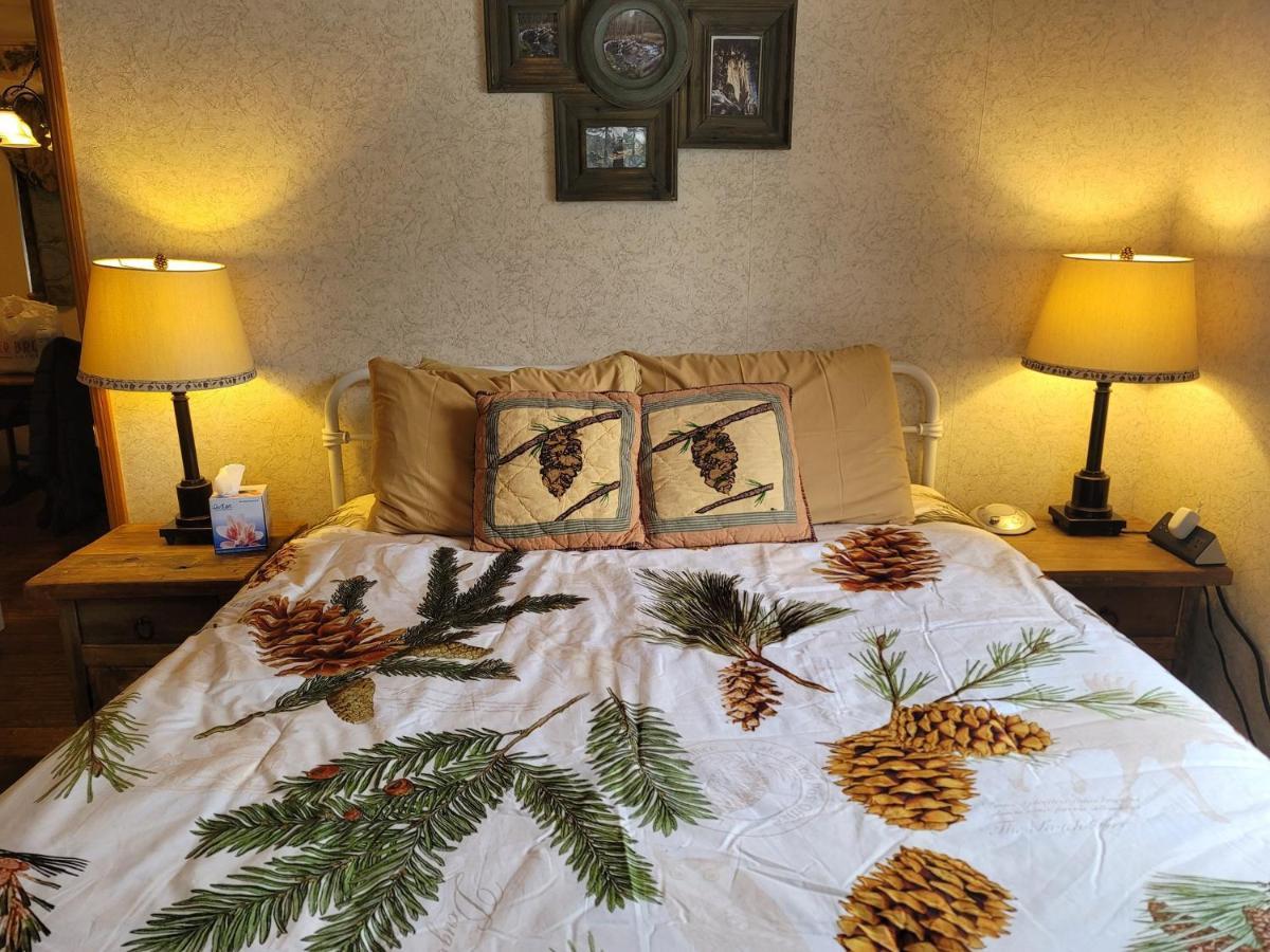 ביג בר לייק Hillcrest Suites & Cabins מראה חיצוני תמונה