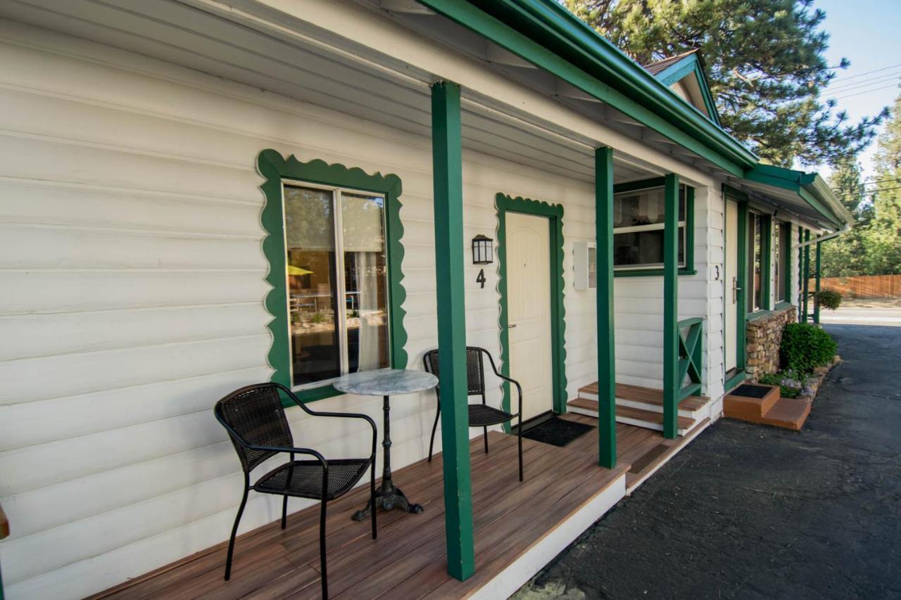 ביג בר לייק Hillcrest Suites & Cabins מראה חיצוני תמונה